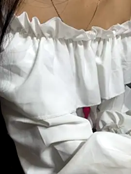 Snapshot of Mina048 chatting on October 2025 09:52:02 AM Mina048 online show from October 2025 09:52:02 AM