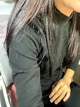 Snapshot of Mina048 chatting on November 2025 12:20:01 PM Mina048 online show from November 2025 12:20:01 PM