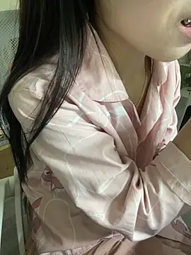 Snapshot of Mina048 chatting on November 2025 04:13:01 AM Mina048 online show from November 2025 04:13:01 AM