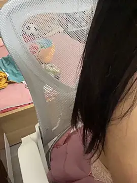 Snapshot of Mina048 chatting on October 2025 04:44:02 AM Mina048 online show from October 2025 04:44:02 AM