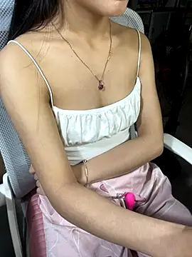 Mina048 online show from October 2025 06:31:02 PM