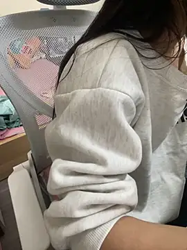 Snapshot of Mina048 chatting on October 2025 06:58:02 AM Mina048 online show from October 2025 06:58:02 AM