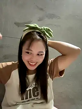 Snapshot of MychuSweet chatting on November 2025 01:26:02 PM MychuSweet online show from November 2025 01:26:02 PM