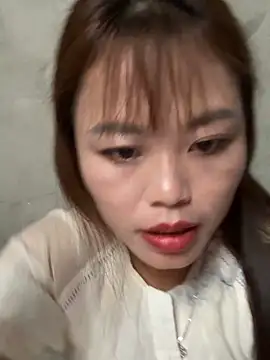 Snapshot of MychuSweet chatting on November 2025 03:50:02 AM MychuSweet online show from November 2025 03:50:02 AM