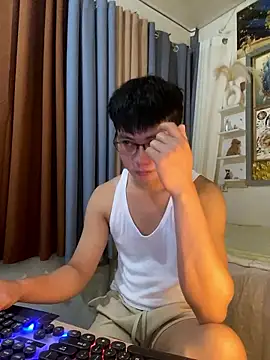 xshyboyx online show from January 2026 03:01:02 AM