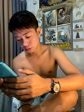 xshyboyx online show from September 2025 04:29:02 PM