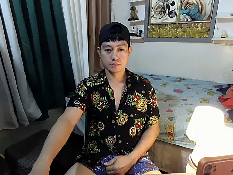 xshyboyx online show from July 2026 12:01:01 PM