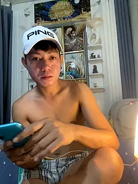 xshyboyx online show from October 2025 01:48:01 AM
