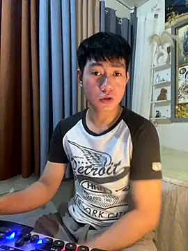 xshyboyx online show from January 2026 02:16:02 AM