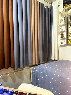 xshyboyx online show from November 2025 12:21:01 PM