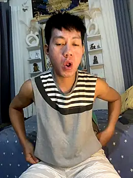 xshyboyx online show from October 2025 12:29:02 PM