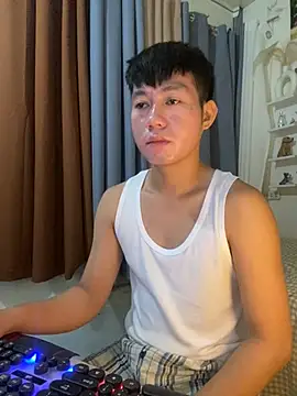 xshyboyx online show from February 2026 03:02:02 AM