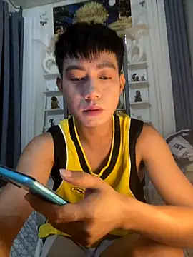 xshyboyx online show from October 2025 05:53:01 AM