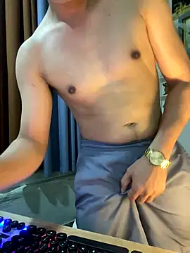 xshyboyx online show from November 2025 01:16:01 PM