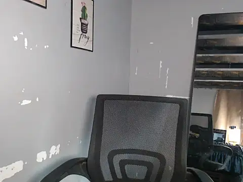 Natsboii online show from March 2026 11:13:02 AM