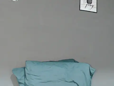 Snapshot of Natsboii chatting on May 2026 11:24:02 AM Natsboii online show from May 2026 11:24:02 AM
