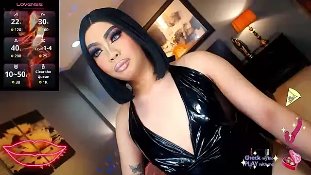 FridaHumphrey online show from November 2025 06:30:01 PM