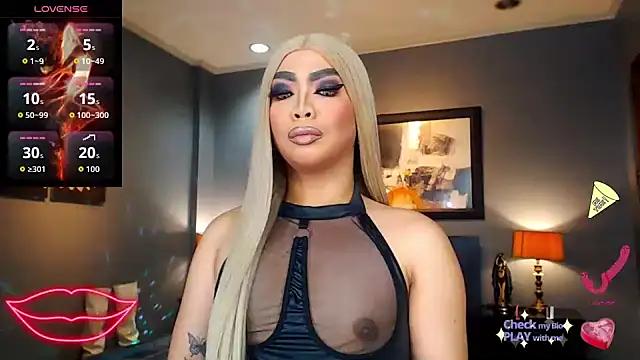 FridaHumphrey online show from October 2025 05:54:01 PM