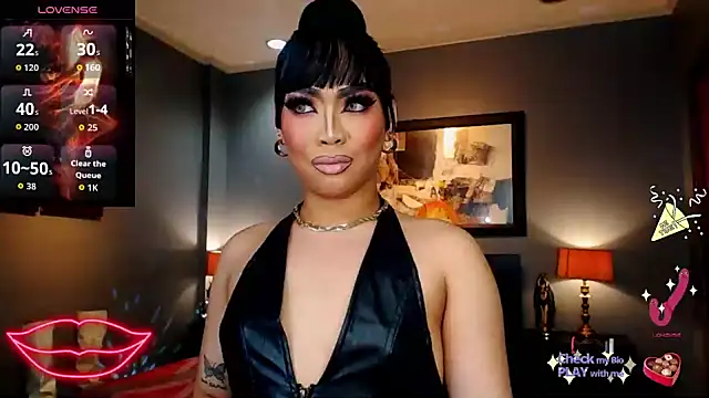 FridaHumphrey online show from November 2025 06:01:02 PM