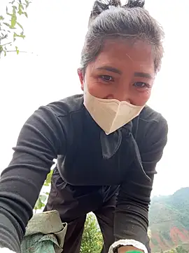 ThiHa003 online show from December 2025 02:29:02 AM