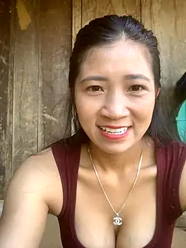 ThiHa003 online show from October 2025 01:18:01 AM