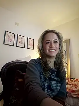 Snapshot of Miasiren chatting on January 2026 12:39:02 AM Miasiren online show from January 2026 12:39:02 AM