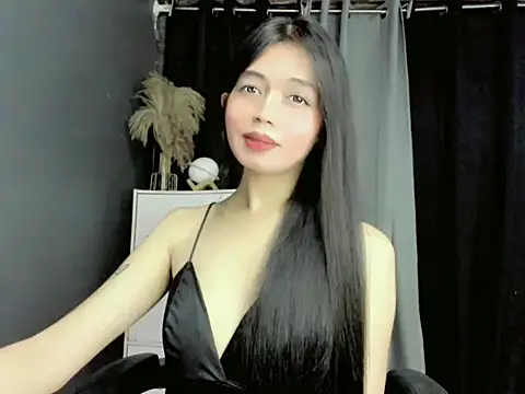 LexiLove online show from November 2025 12:20:01 PM