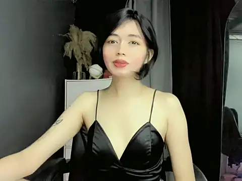 Snapshot of LexiLove chatting on October 2025 11:01:01 AM LexiLove online show from October 2025 11:01:01 AM