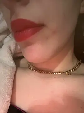 Mimisixo online show from May 2026 03:45:02 PM