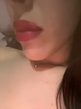 Mimisixo online show from May 2026 01:42:01 AM
