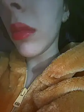 Mimisixo online show from November 2025 01:43:01 PM