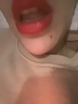 Mimisixo online show from February 2026 11:15:02 PM