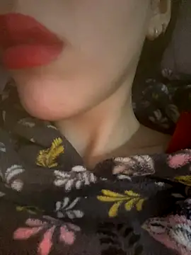 Mimisixo online show from November 2025 06:08:01 PM