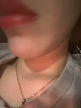 Mimisixo online show from April 2026 10:33:02 PM