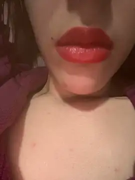 Mimisixo online show from April 2026 06:22:01 PM