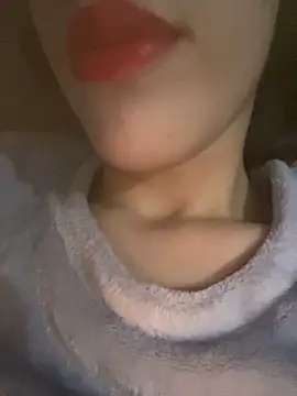 Mimisixo online show from November 2025 11:15:01 PM