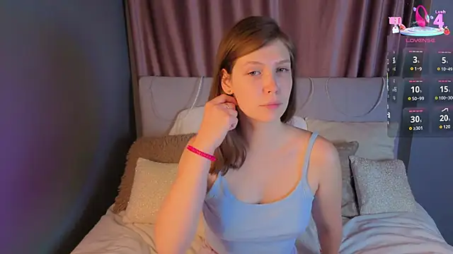 BeatrixCarIeton online show from September 2025 06:56:01 PM