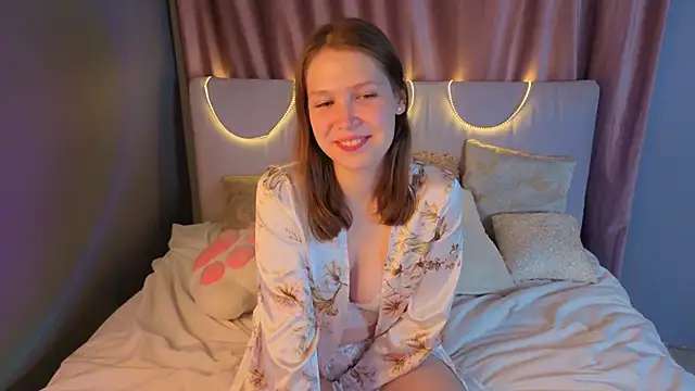 BeatrixCarIeton online show from September 2025 06:43:02 PM