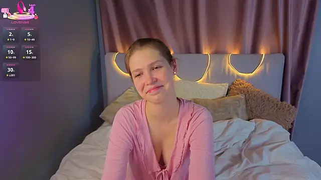 BeatrixCarIeton online show from September 2025 06:47:01 PM