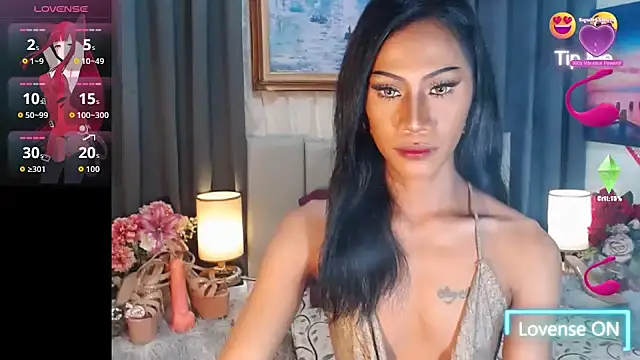 sassylatina online show from October 2025 01:44:02 PM