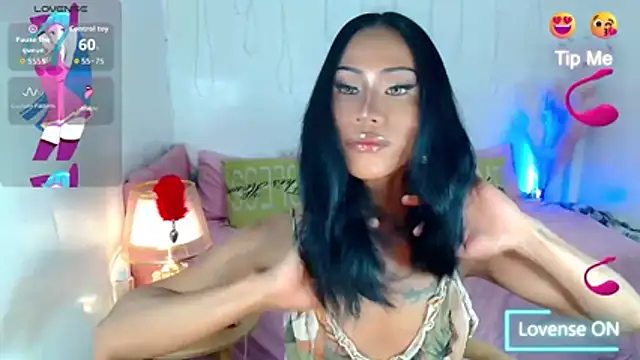 sassylatina online show from October 2025 01:56:02 PM