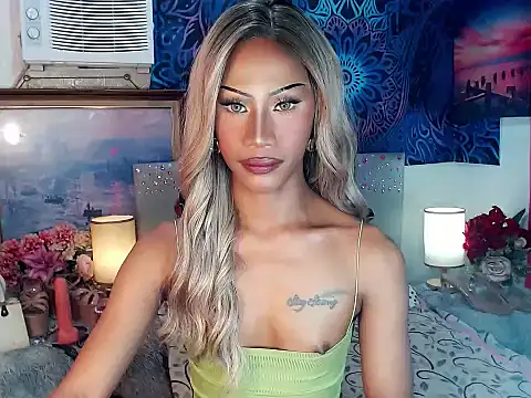 sassylatina online show from February 2026 03:02:02 PM