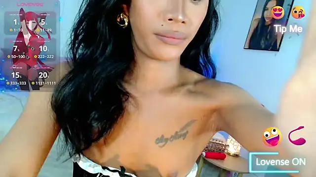 sassylatina online show from November 2025 12:16:01 PM