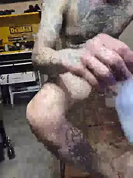 Cnutt310 online show from April 2026 07:26:01 AM