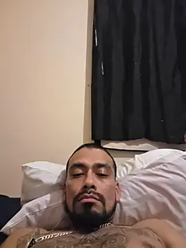 Cnutt310 online show from January 2026 02:35:02 PM