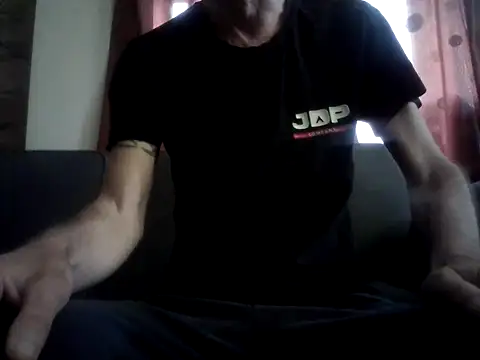 AmnesicEminence online show from September 2025 01:00:02 PM