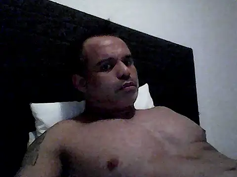 Snapshot of brenner2000 chatting on November 2025 05:51:02 PM brenner2000 online show from November 2025 05:51:02 PM