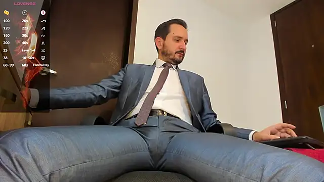 Snapshot of KarlBoss1 chatting on September 2025 09:08:02 PM KarlBoss1 online show from September 2025 09:08:02 PM