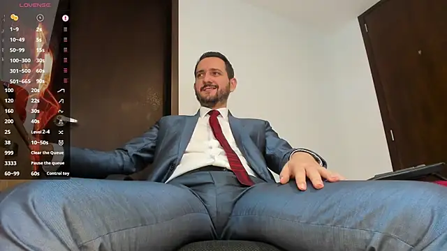 Snapshot of KarlBoss1 chatting on October 2025 02:51:01 PM KarlBoss1 online show from October 2025 02:51:01 PM