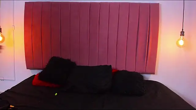 ana foxi online show from December 2025 04:00:01 AM